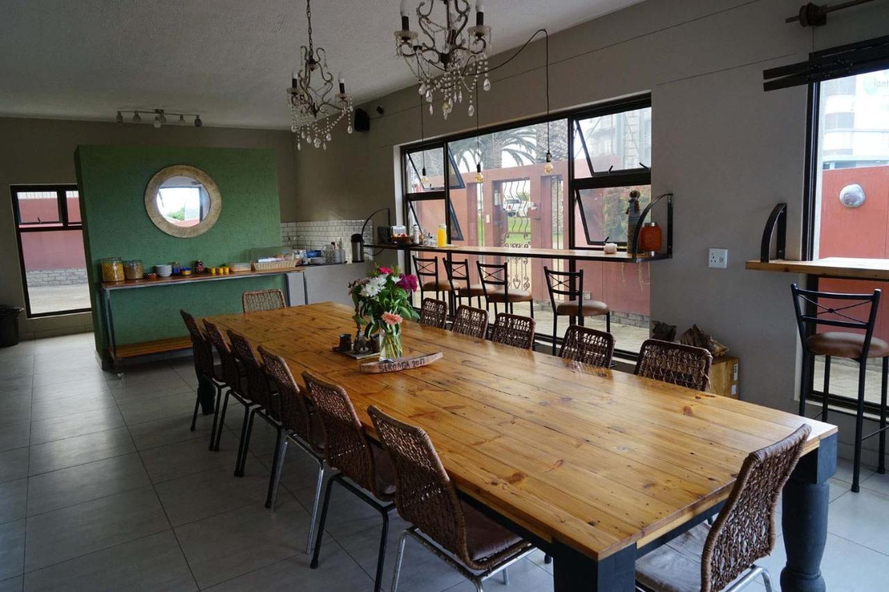 Skeleton Beach Backpackers Swakopmund Ngoại thất bức ảnh